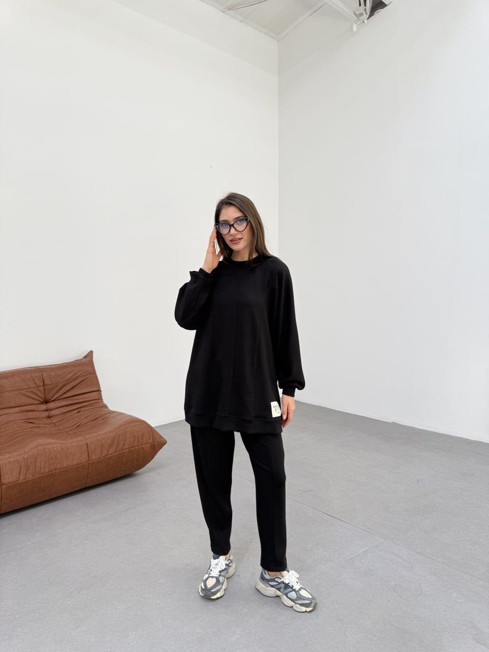 Modern Elegance Set with Chest Stripes | طقم الأناقة العصرية مع خطوط عند الصدر (5 colours)