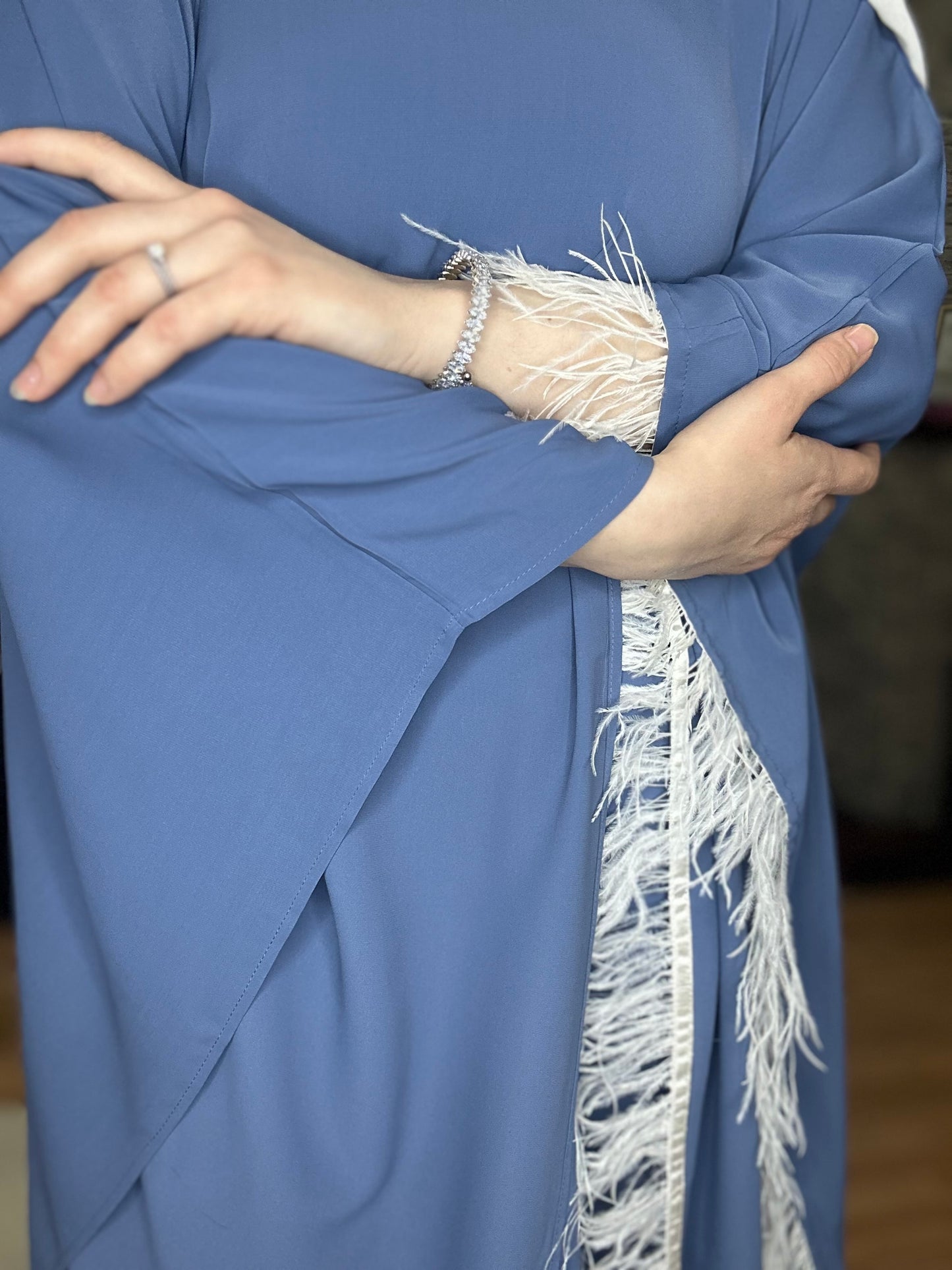 عباية الريش الملكي - Royal Feather Abaya