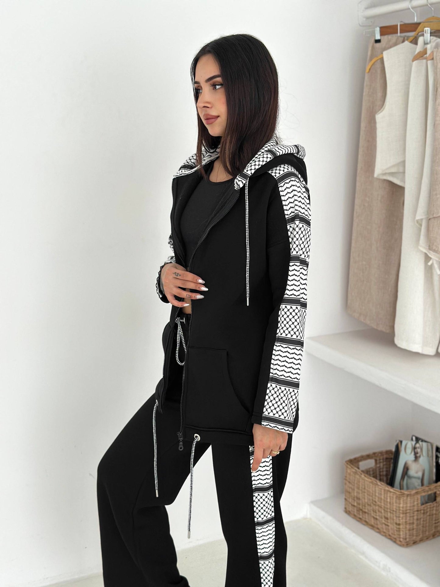 Watan Set - Winter - In Black