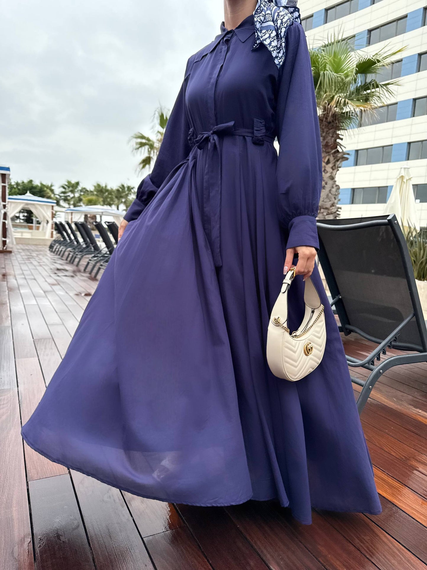 Elegant flared dress, fitted at the bust