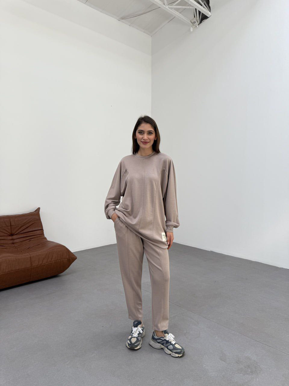 Modern Elegance Set with Chest Stripes | طقم الأناقة العصرية مع خطوط عند الصدر (5 colours)