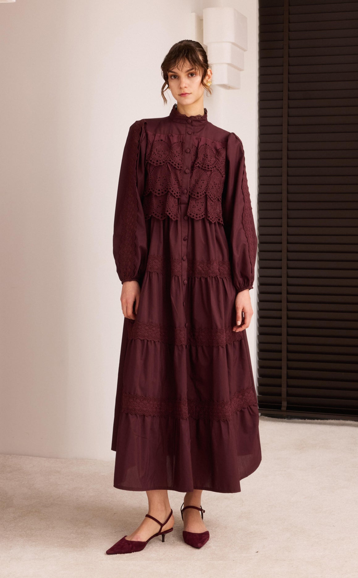 Classic Dentelle Dress 👗  فستان دانتيل كلاسيكي
