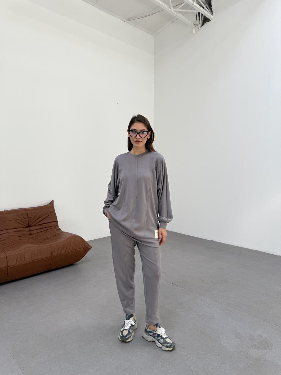 Modern Elegance Set with Chest Stripes | طقم الأناقة العصرية مع خطوط عند الصدر (5 colours)