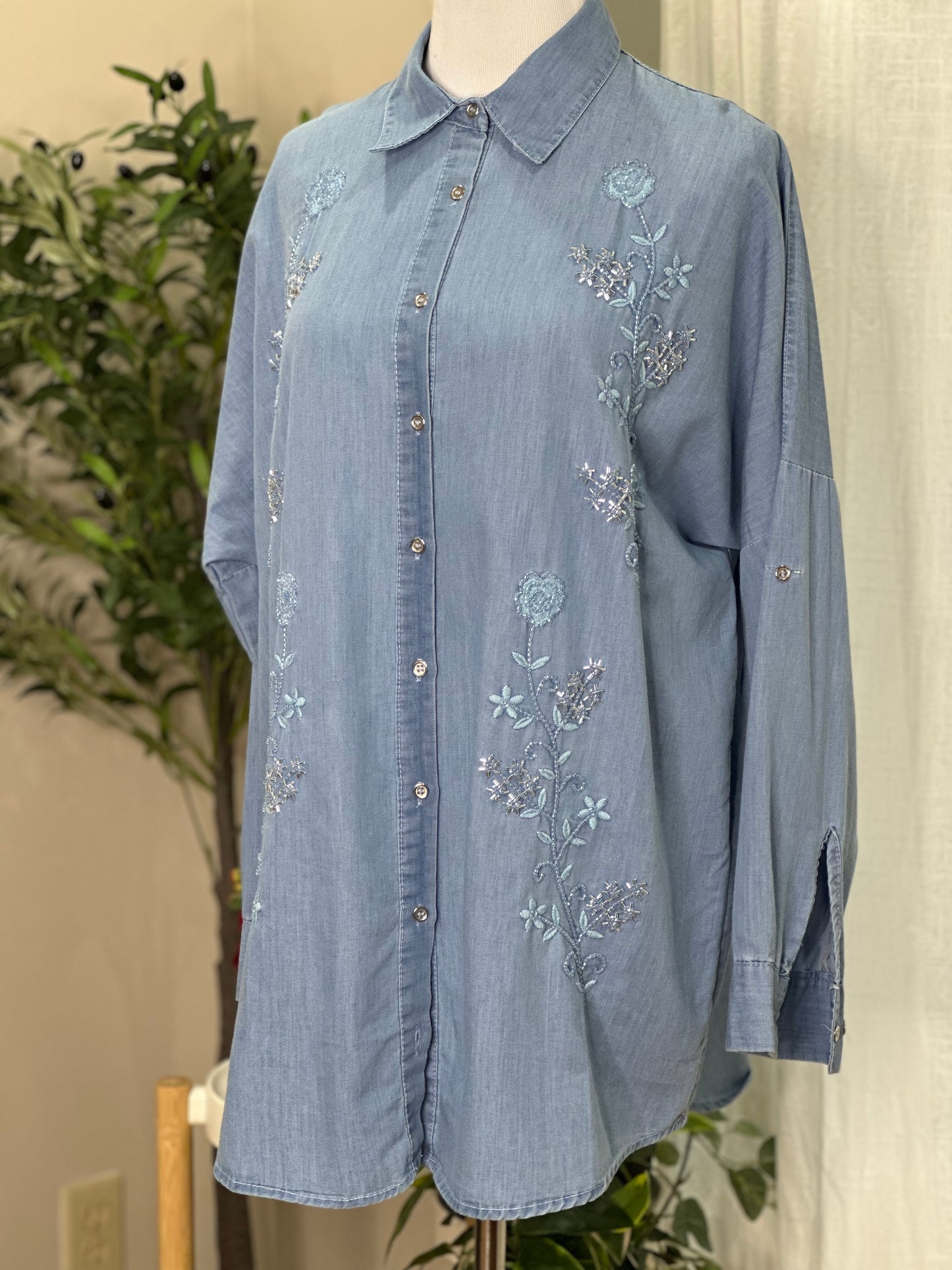 Flowers Shirt✨🩵 (2 Colours)