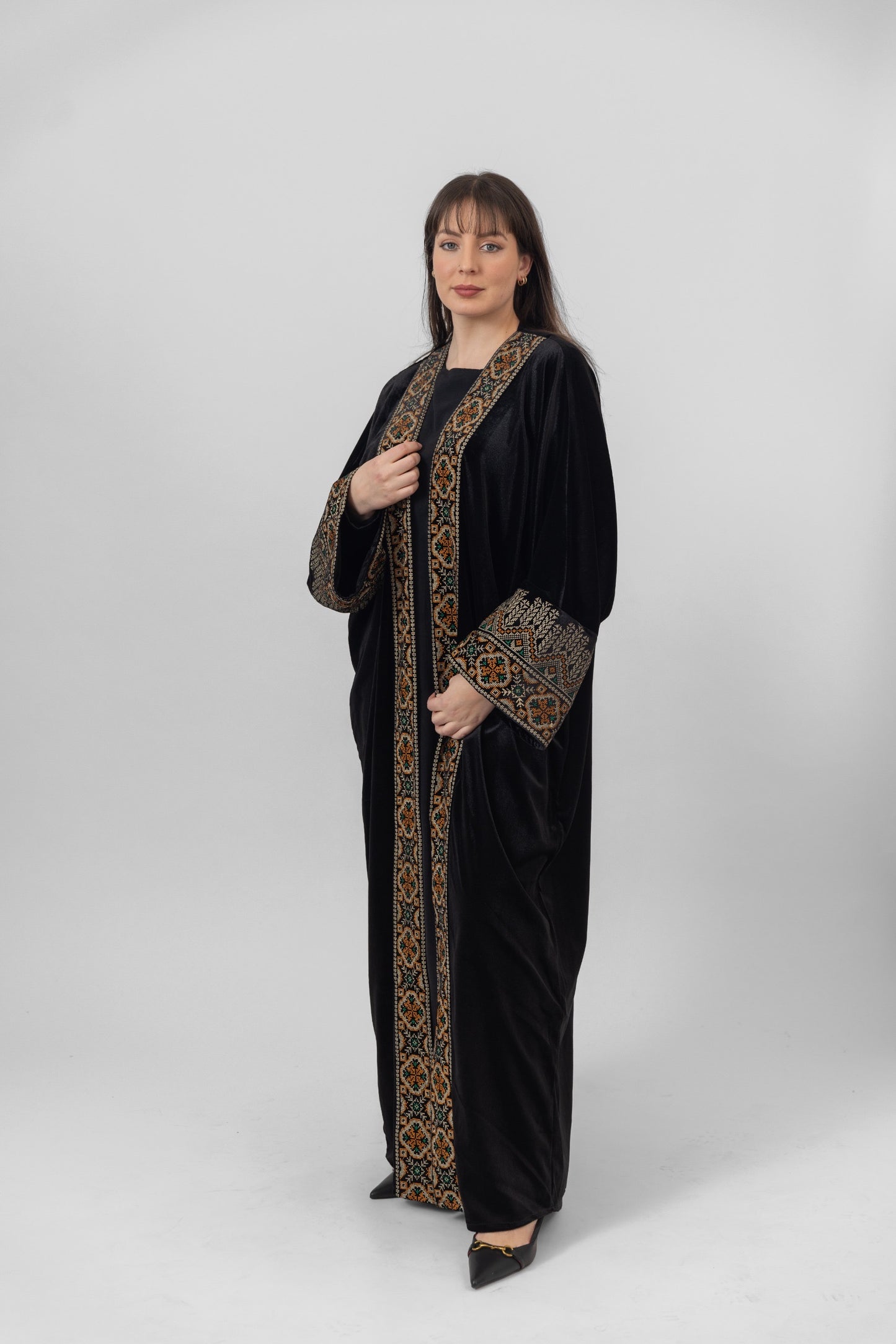 Golden Heritage Abaya l عباءة العراقة الذهبية