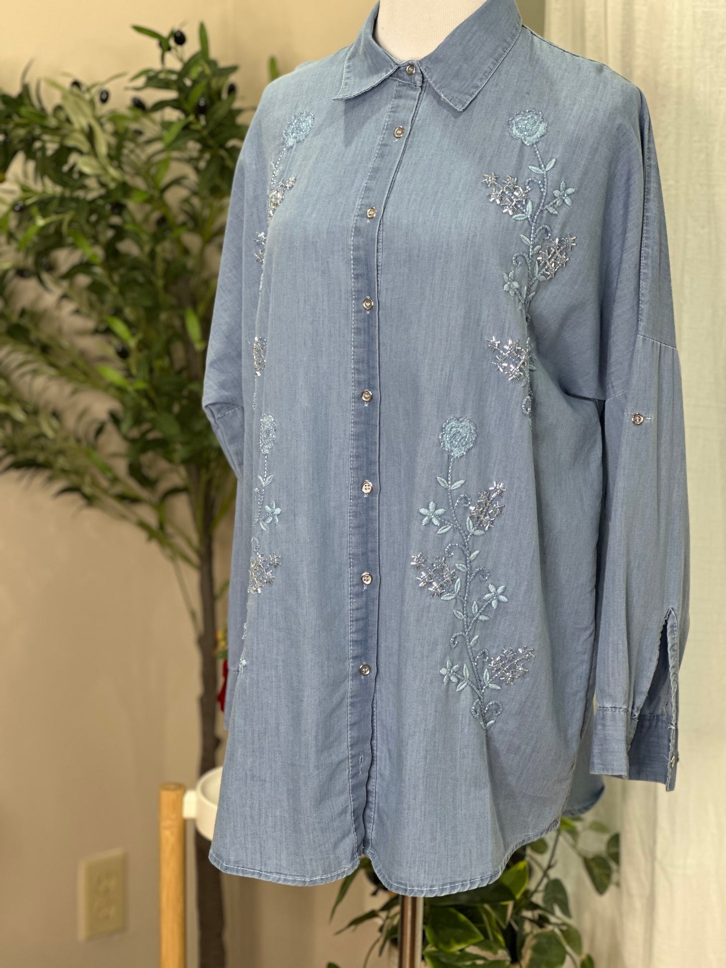 Flowers Shirt✨🩵 (2 Colours)