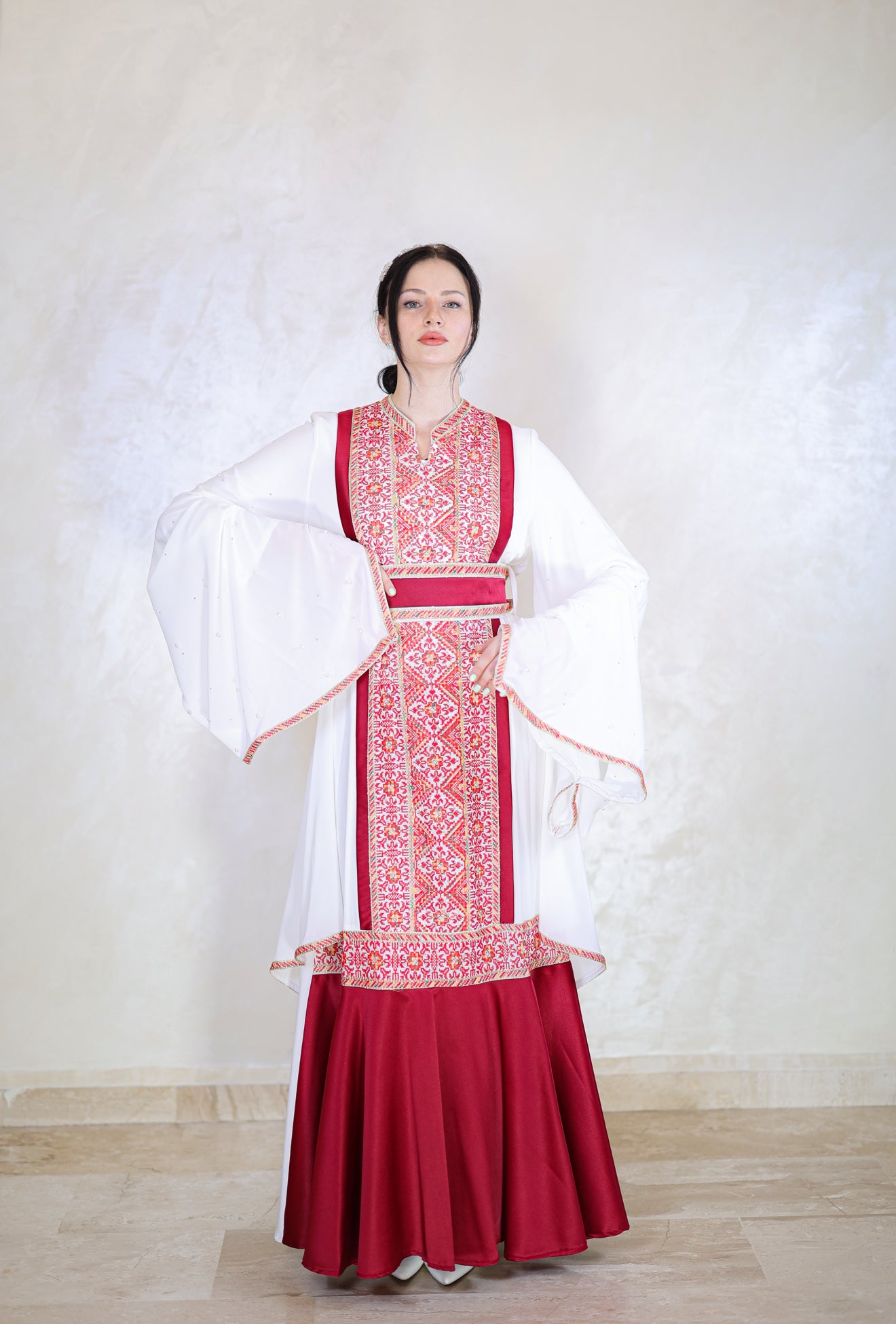 ثوب ليالي الفرح – Layali Al Farah