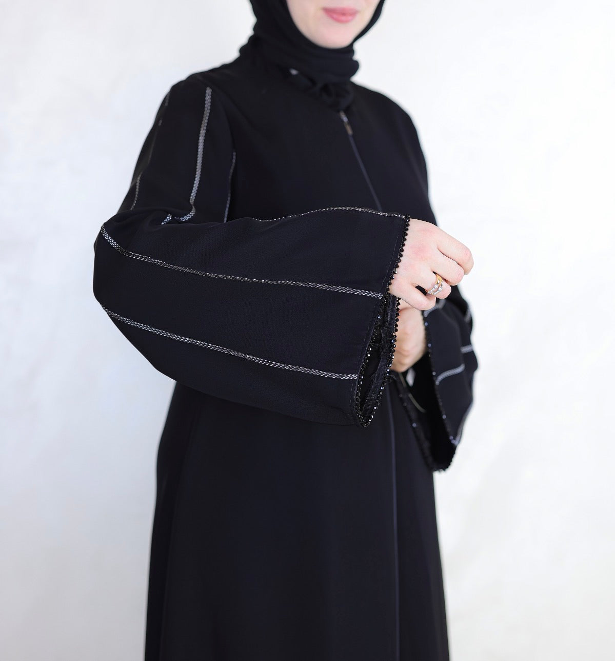 Embroidered Striped Abaya