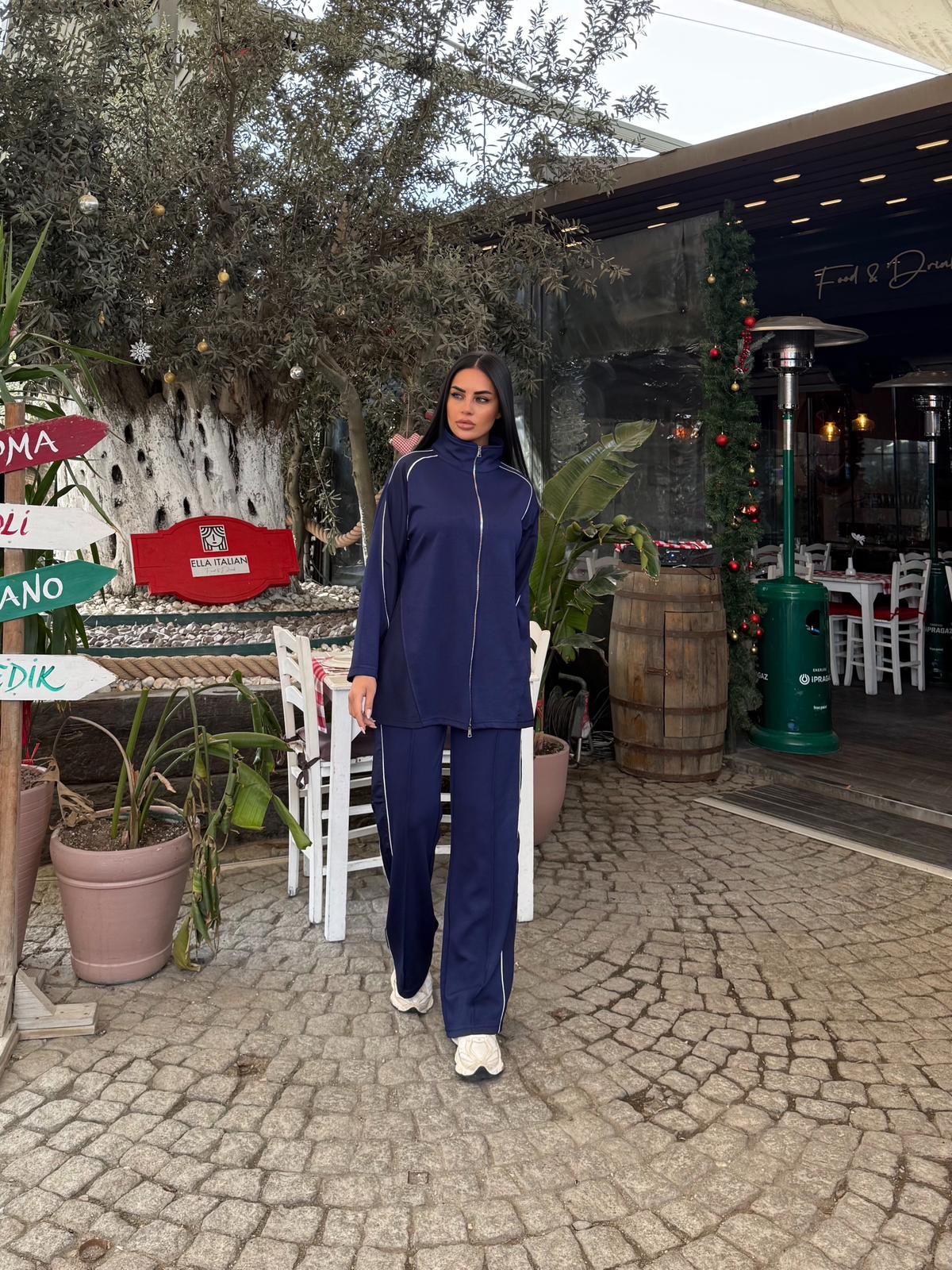 Sporty Chic Two-Piece Oysho Lounge Set
